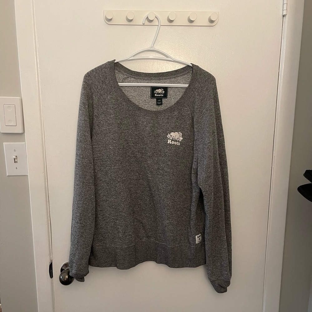 Roots crew neck